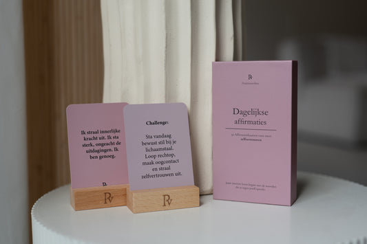 Affirmatiekaarten voor Zelfvertrouwen – 52 Kaarten + Challenges van Positievevibes